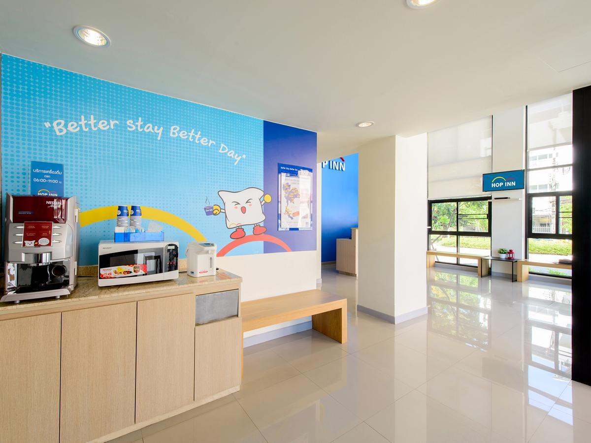 Hop Inn Sakon Nakhon Exterior foto