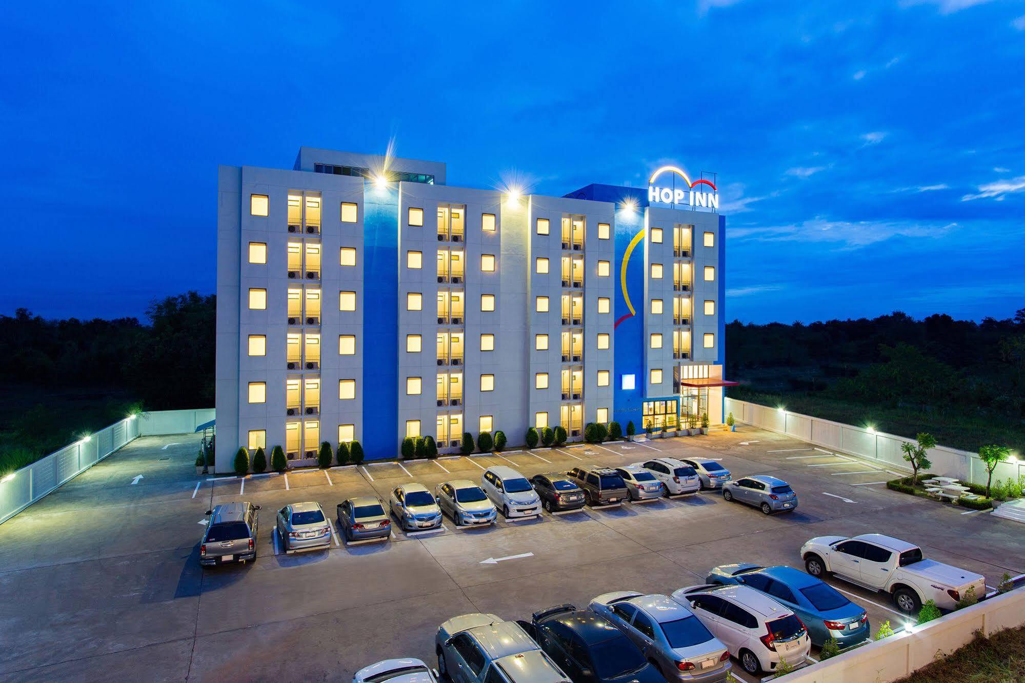 Hop Inn Sakon Nakhon Exterior foto